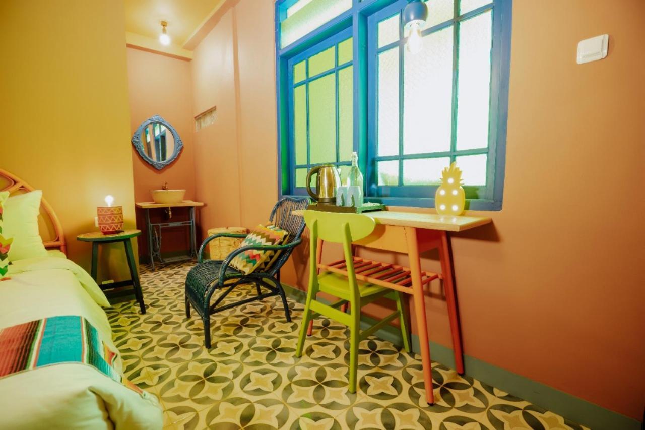 Por Aqui Stay & Dine Yogyakarta Bagian luar foto